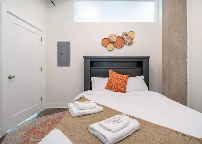 2br Perfect For Convention And Business Trips Near Mccormick Place, Arena, Soldier Field And Grant Park *